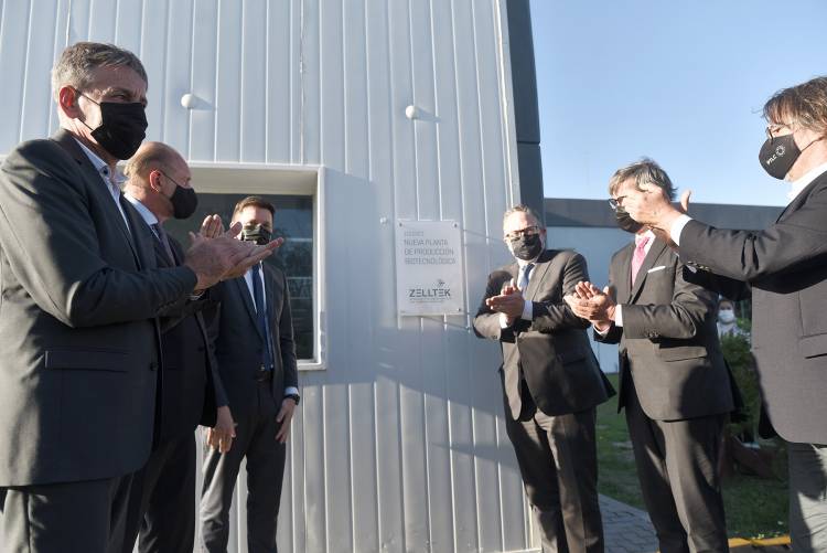 El intendente Jatón participó en la inauguración de planta Zelltek