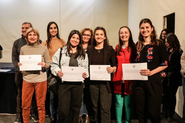 El Liceo Municipal celebró 96 años de vida junto a 140 nuevos egresados