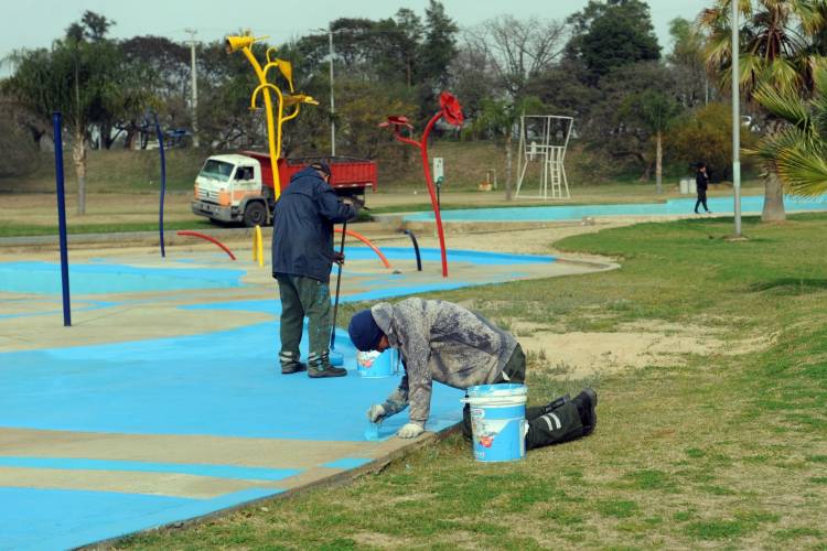 De cara al verano, avanza la puesta a punto de los piletones del Parque del Sur