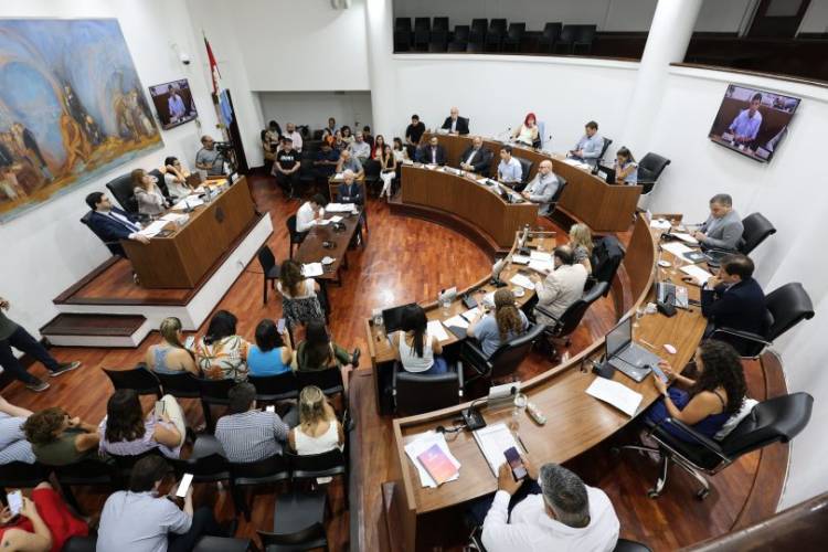 El Concejo aprobó el Presupuesto municipal y la ordenanza Tributaria 2025